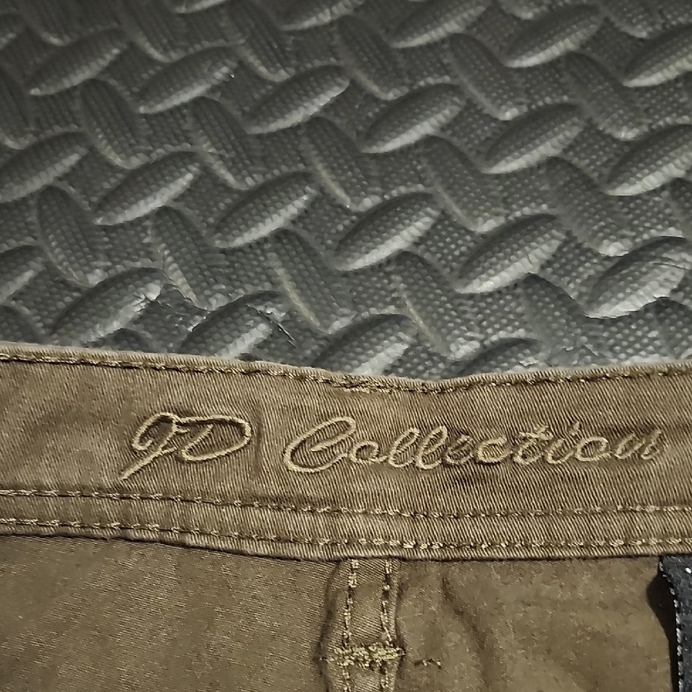 JD Collection Men's Brown Flat Front Shorts Size 36 - Picture 2 of 7